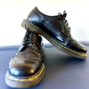 Dr. Martens Wingtip Size UK 8 Size US 9